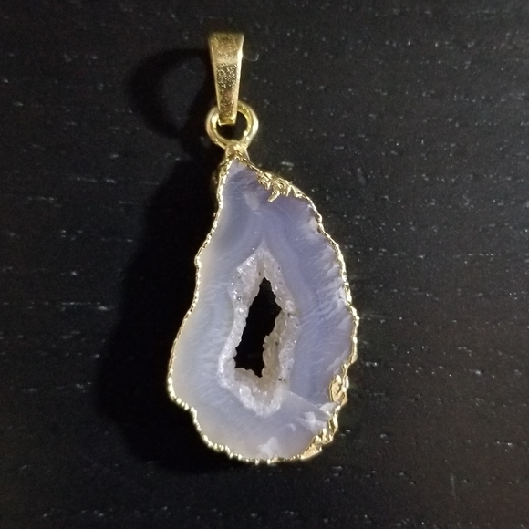 Natural Agate Drusy Necklace - Picture 4 of 9